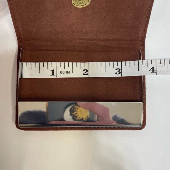 CREDIT CARD ID HOLDER WALLET MAGNETIC WITH MAKEUP MIRROR - Picture 7 of 10